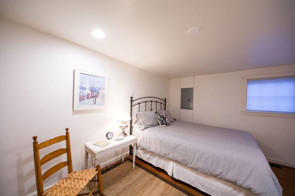 Queen Bed