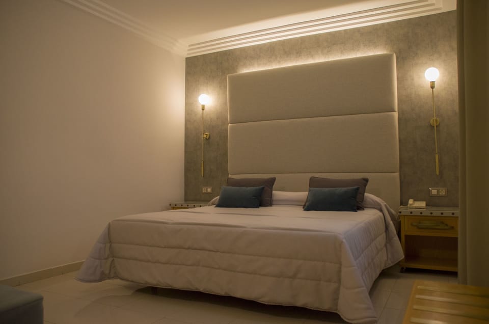 Standard Double Room | Desk, blackout drapes, free WiFi, bed sheets
