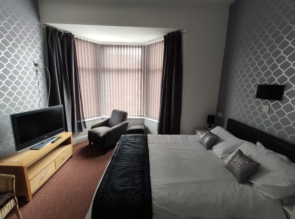 In-room safe, desk, blackout drapes, free WiFi