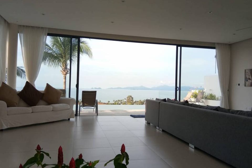 Villa, Multiple Bedrooms, Non Smoking, Kitchen | Living area | Flat-screen TV