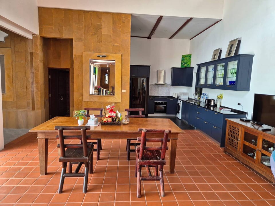 Villa, 3 Bedrooms, Non Smoking, Kitchen | Private kitchen | Full-size fridge, microwave, stovetop, toaster