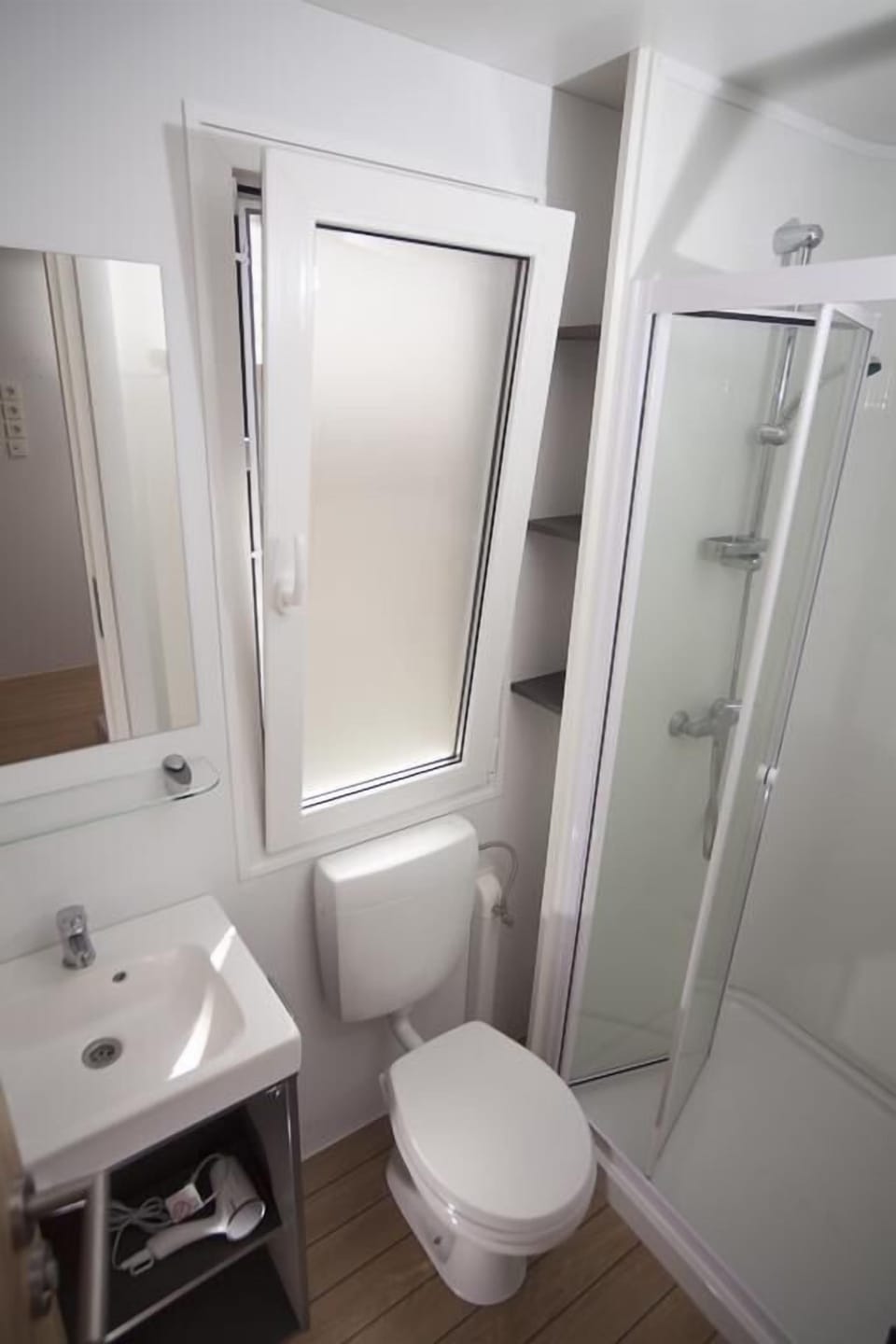 House, 2 Bedrooms | Bathroom | Shower, hair dryer, towels, soap