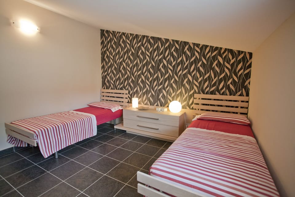 Villa, 2 Bedrooms | 2 bedrooms, individually decorated, individually furnished, free WiFi