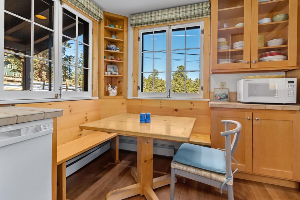Breakfast Nook