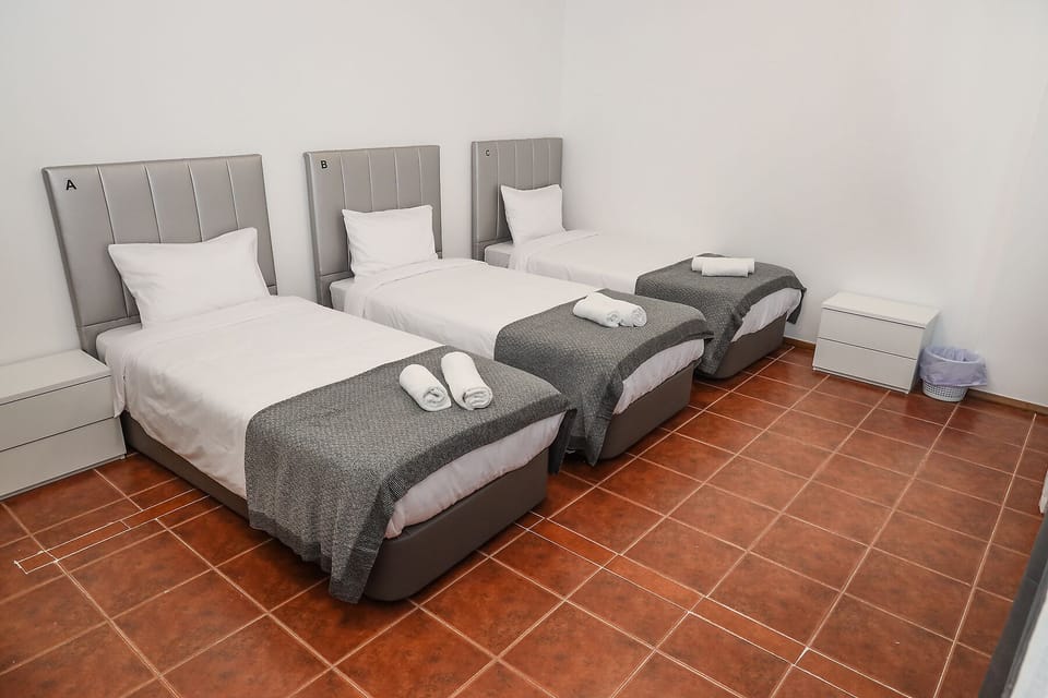 Soundproofing, WiFi (free)