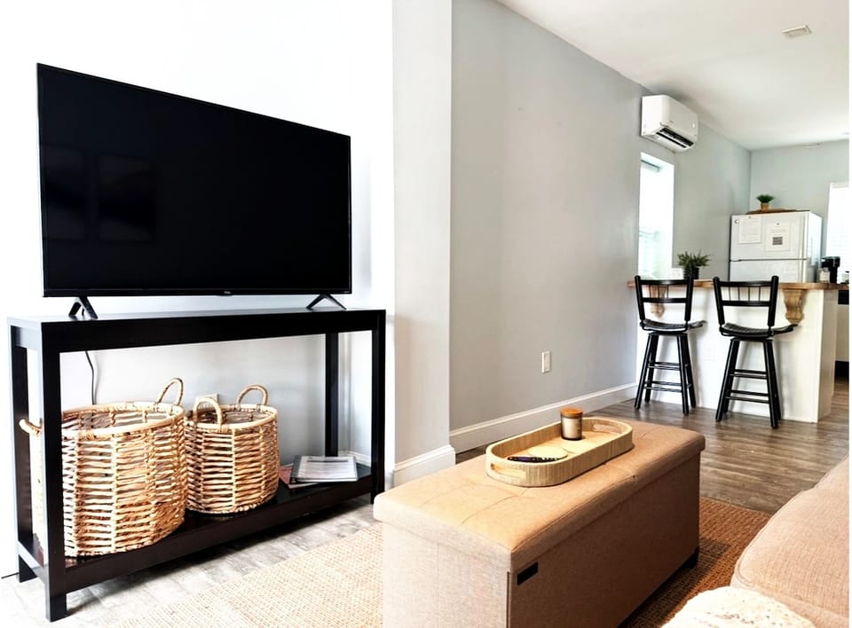 Smart TV log into your favorite channels