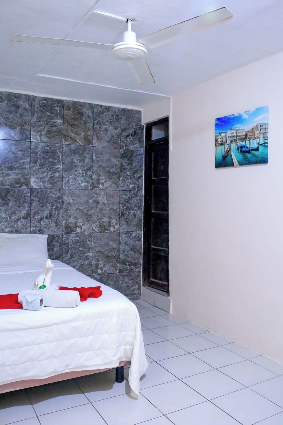 Double Room | Iron/ironing board, free WiFi, bed sheets