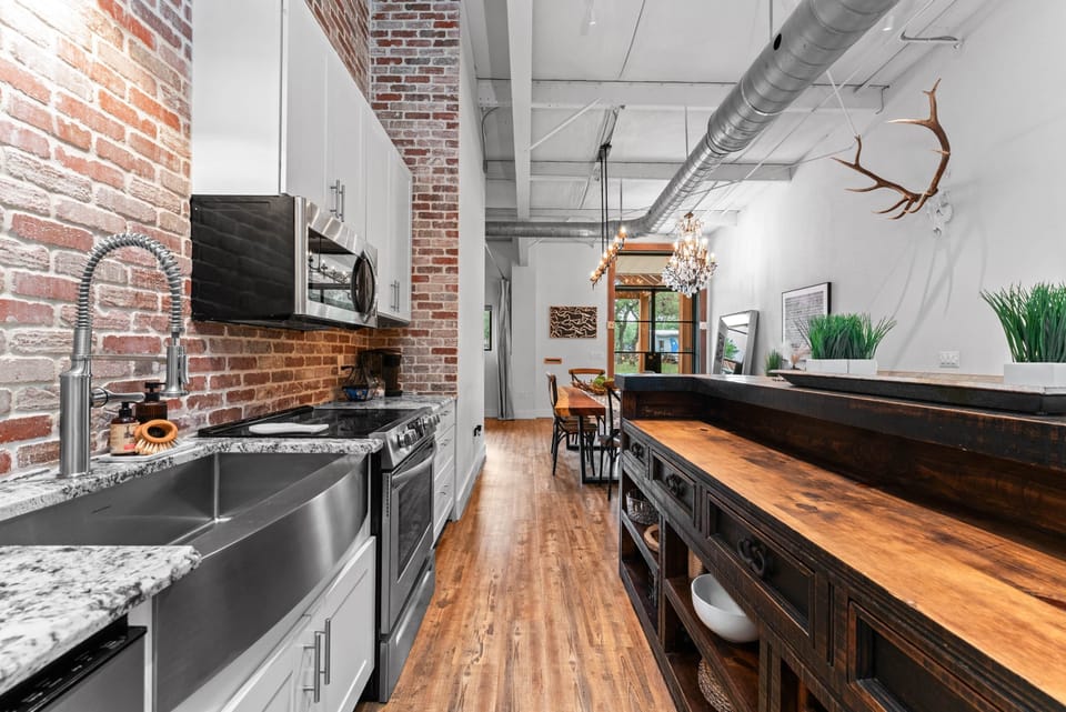 Full Kitchen