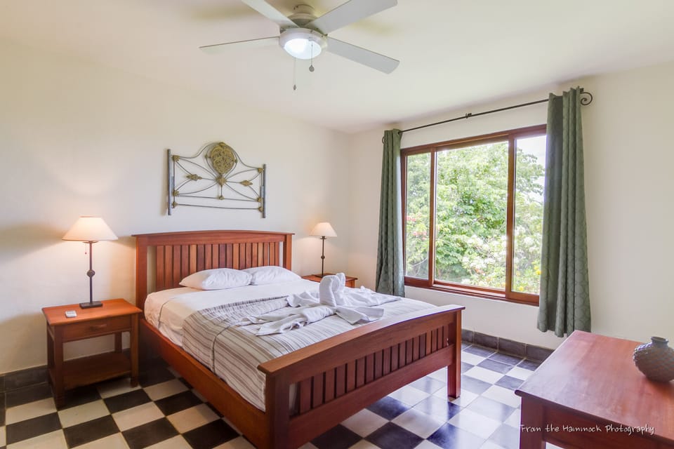 2 bedrooms, in-room safe, desk, blackout drapes