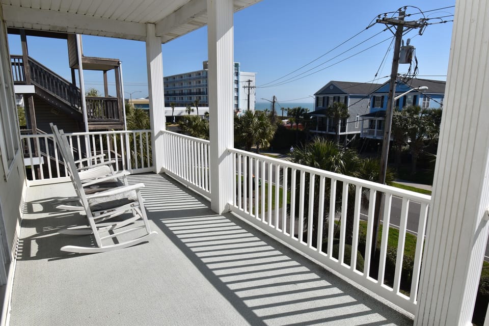 Enjoy ocean views!