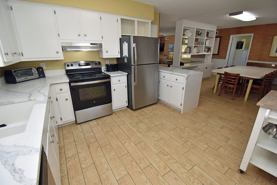 Down Kitchen