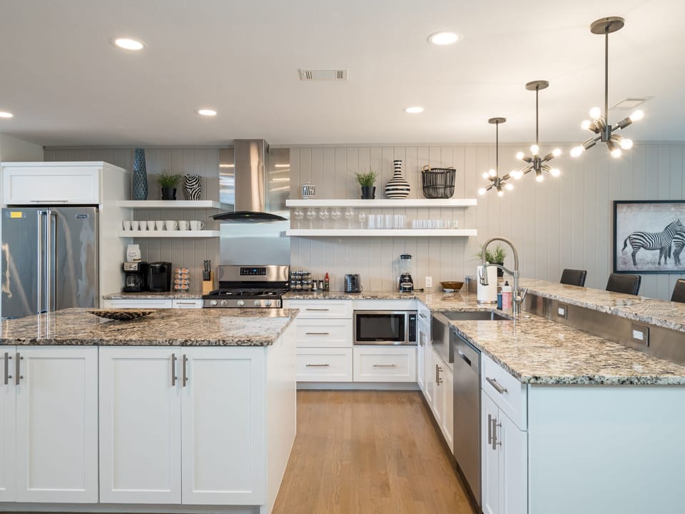 Updated Appliances & Marble Countertops