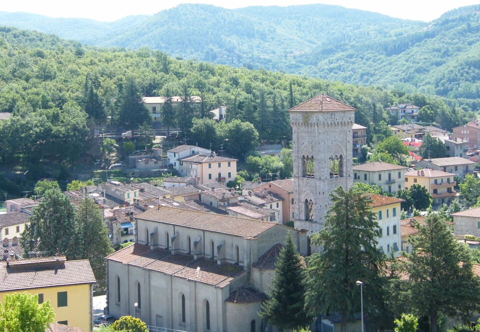 Water, Sky, Azure, Cloud, Coastal And Oceanic Landforms, Lake, Leisure, Resort Town, Beach