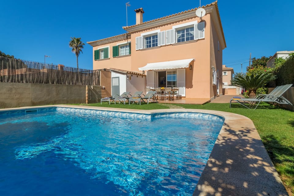 House with pool