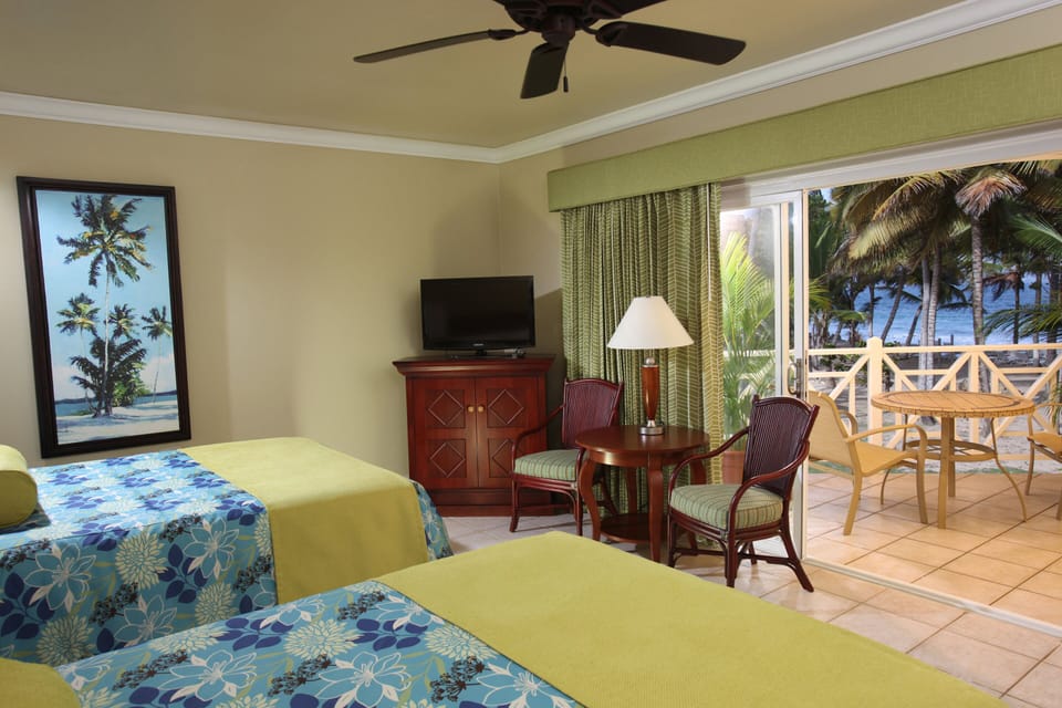 Hypo-allergenic bedding available, in-room safe, desk, blackout drapes
