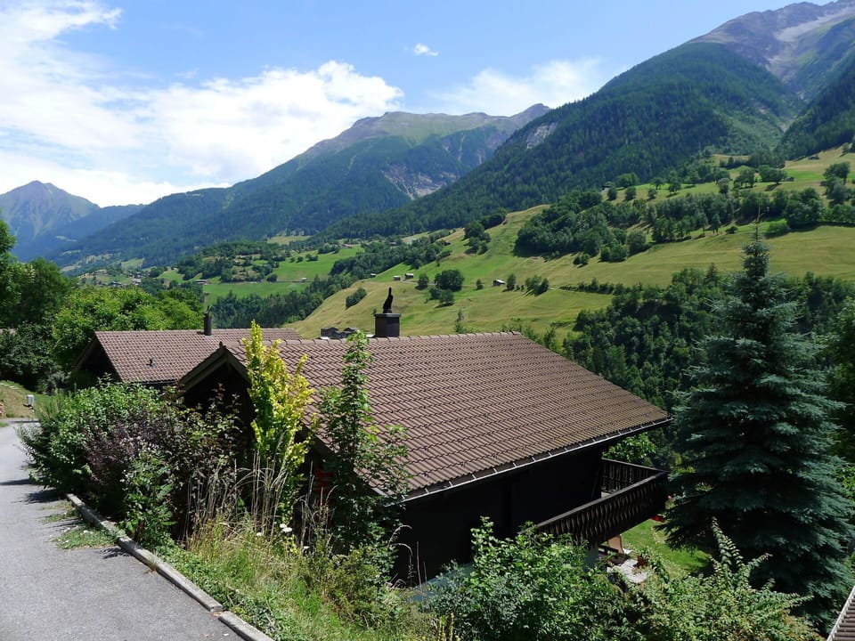 Mountain, Cloud, Plant, Sky, Property, Ecoregion, Green, Building, Window, Natural Landscape