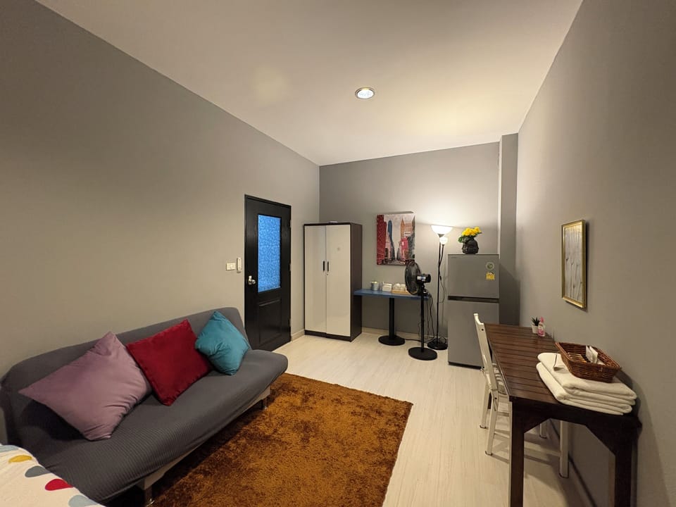 Basic Double Room | Premium bedding, minibar, individually decorated, desk