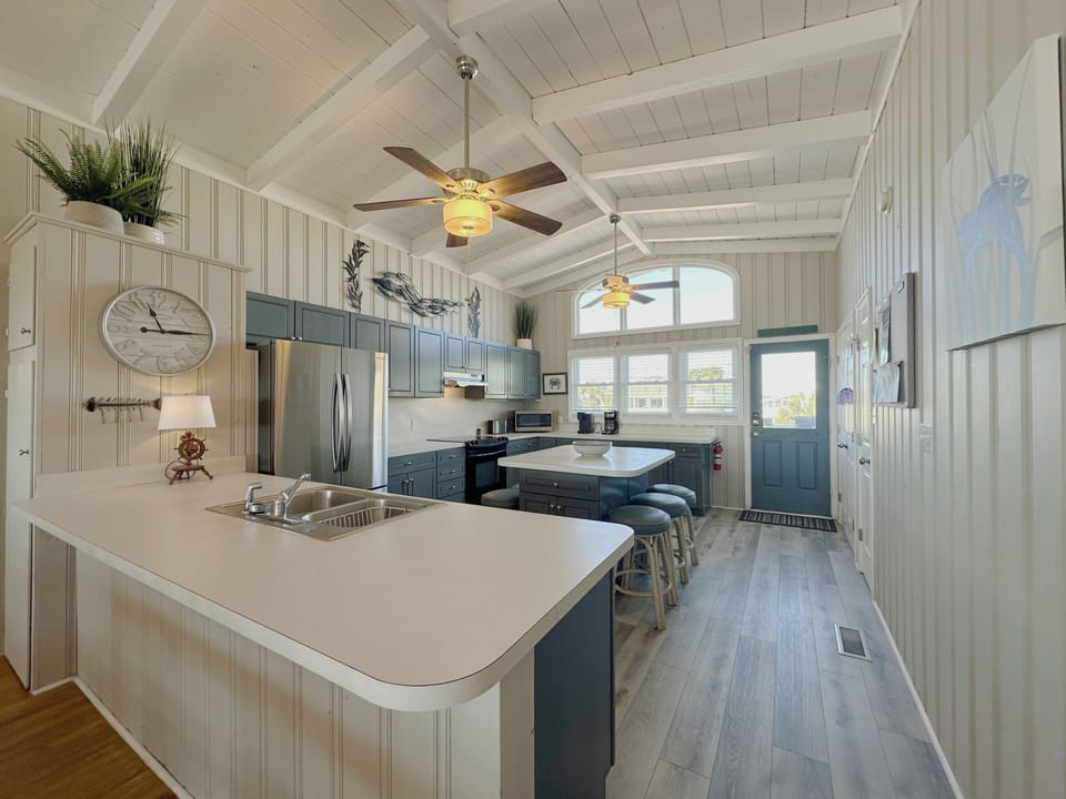 Spacious Kitchen