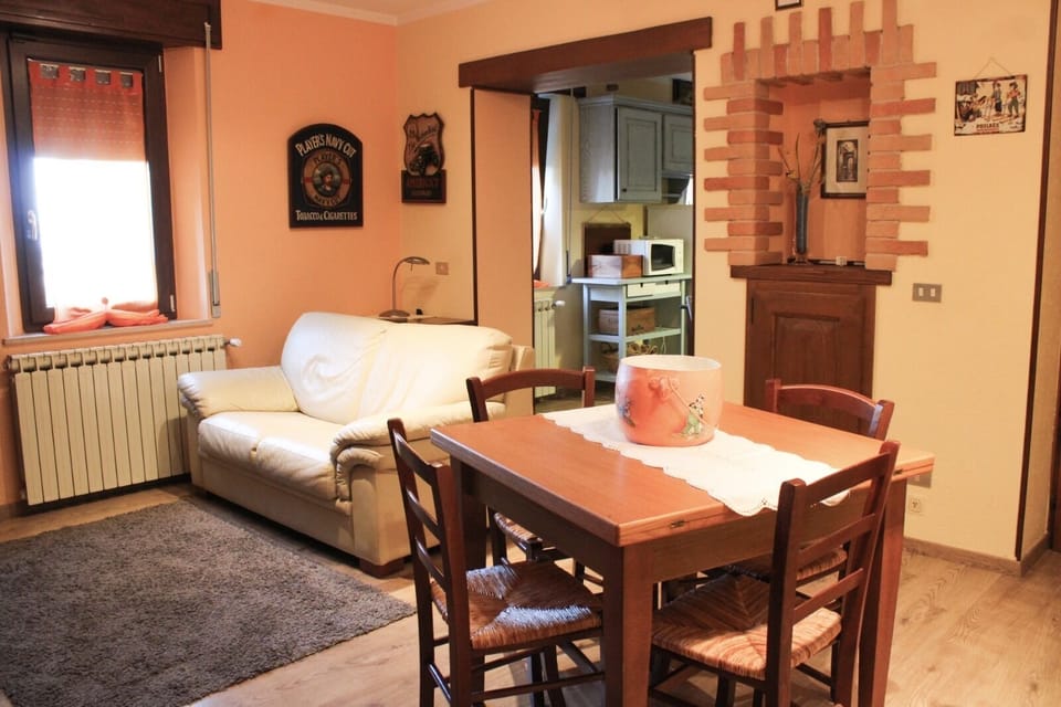 Deluxe Room | Living area