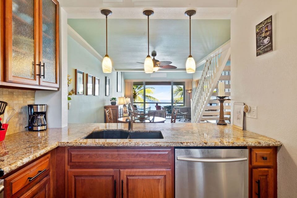 Walk into your condo and enjoy the ocean view and remodeled kitchen.
