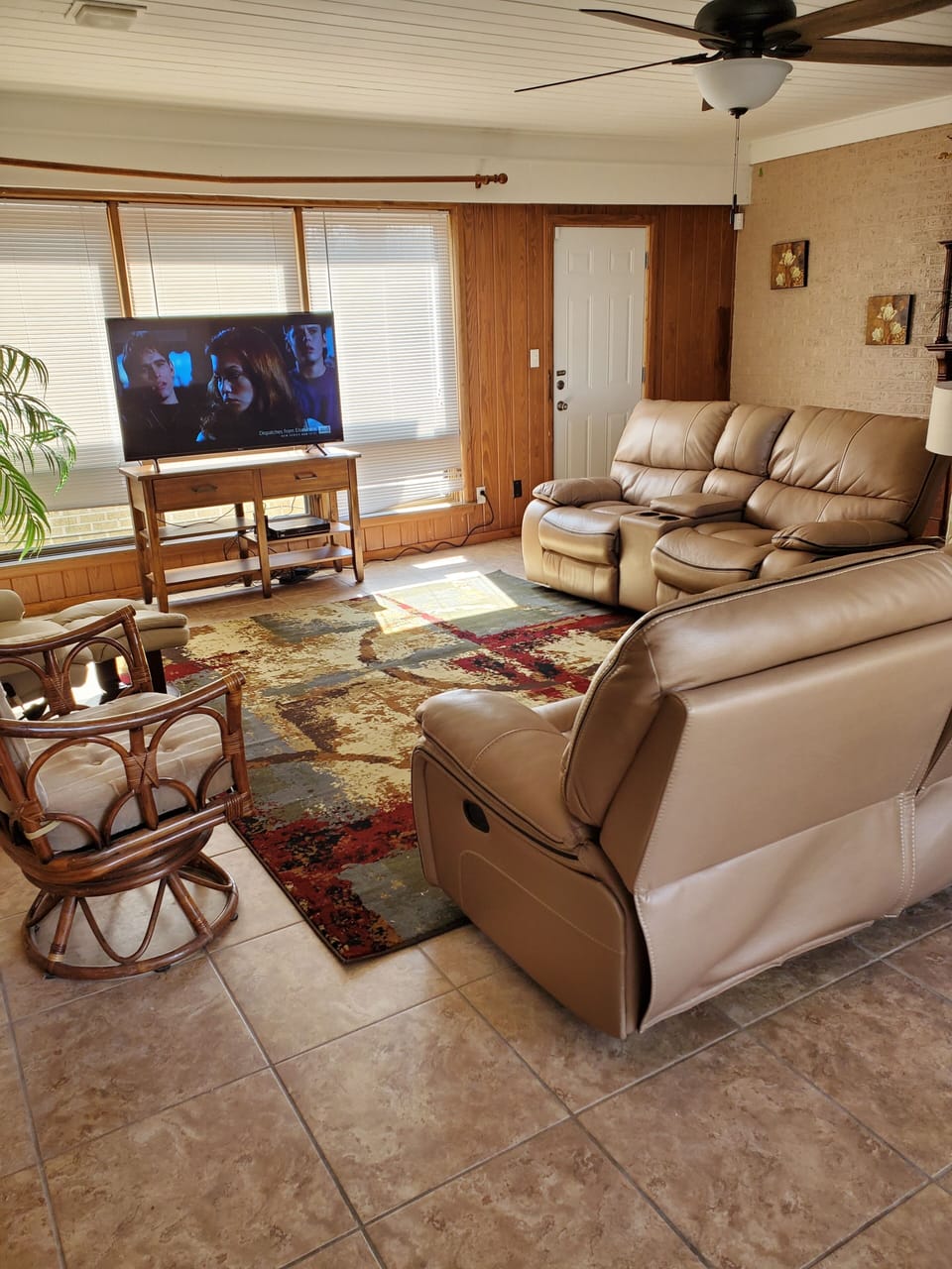 Large Family Room 
