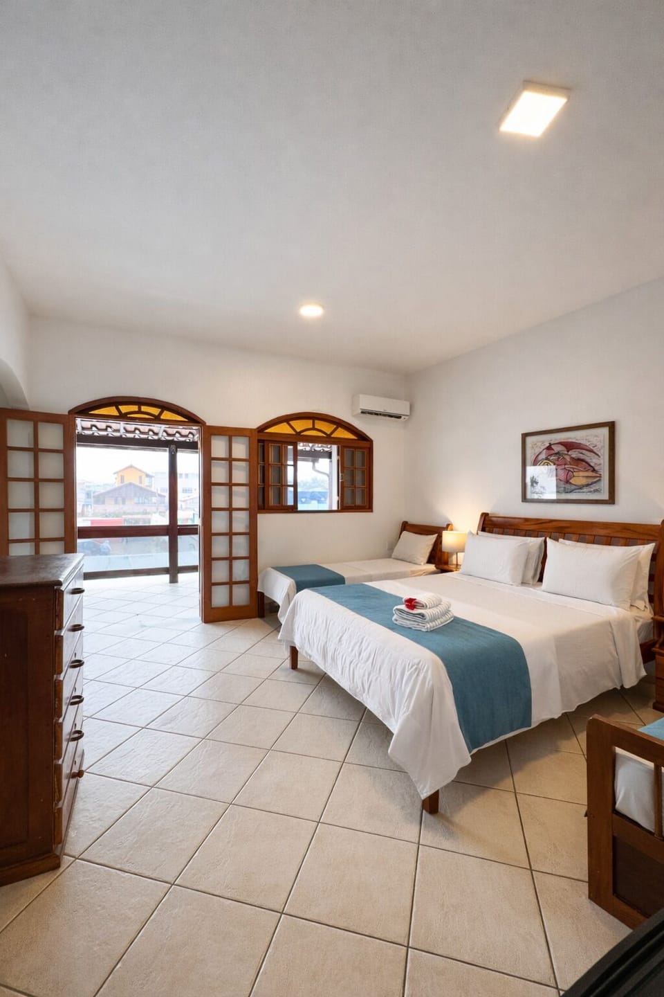 Superior Studio Suite, 1 Queen Bed, Balcony, Garden View | Room amenity