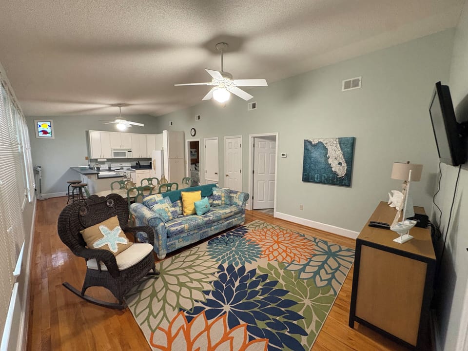 Upstairs living room/kitchen