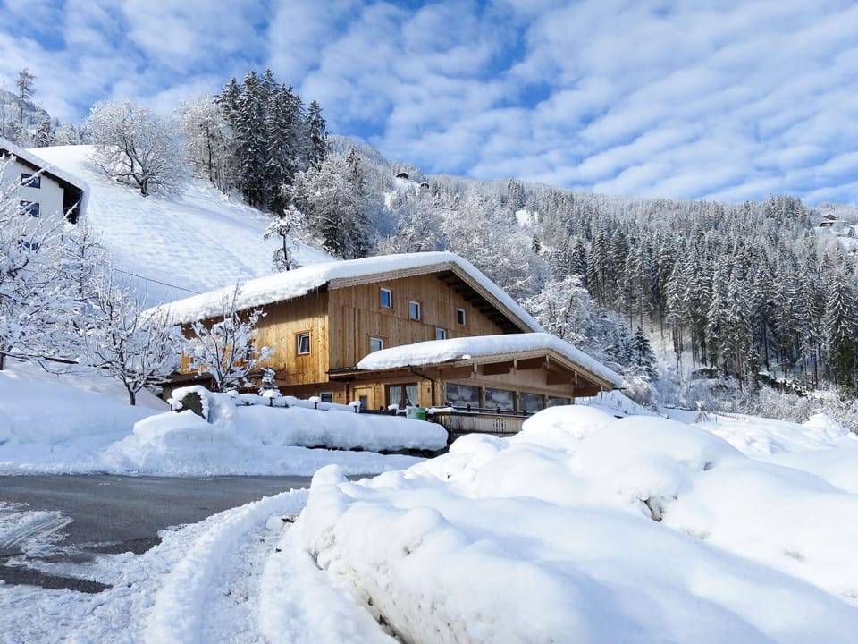 Snow, Winter, Freezing, Mountain, Property, Geological Phenomenon, Sky, House, Home, Tree