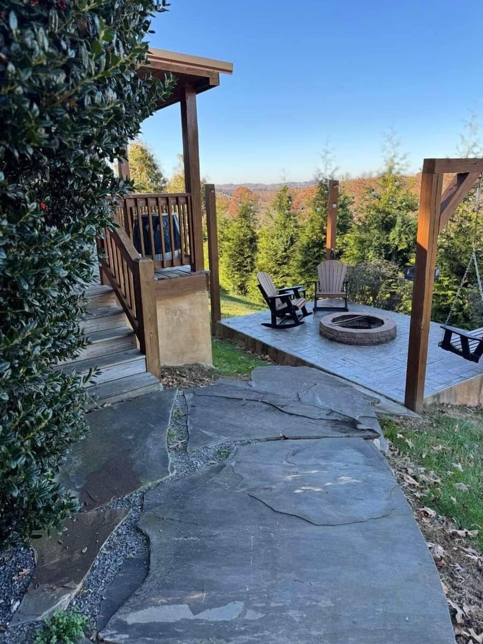 The Seabiscuit Cabin Smoky Mountains 2