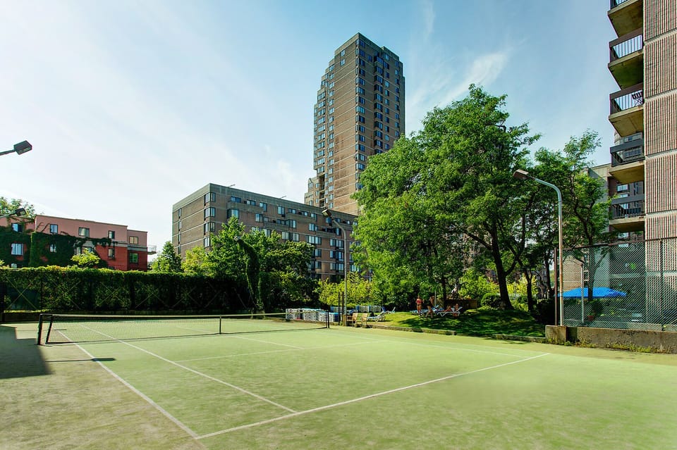 Sport court