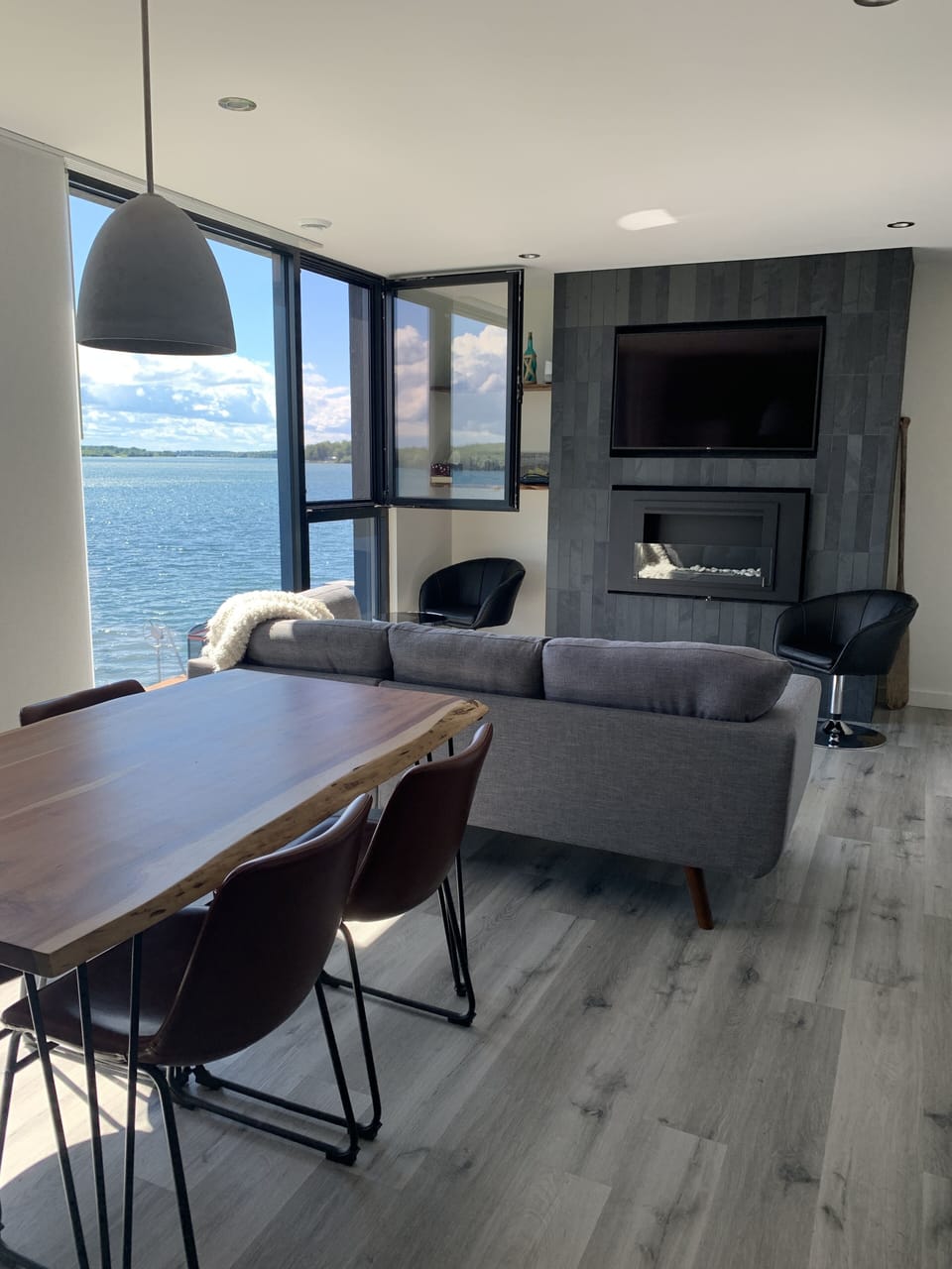 Open concept living room and kitchen