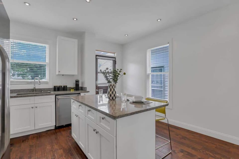 Clean, bright, and fully equipped — everything a home cook needs