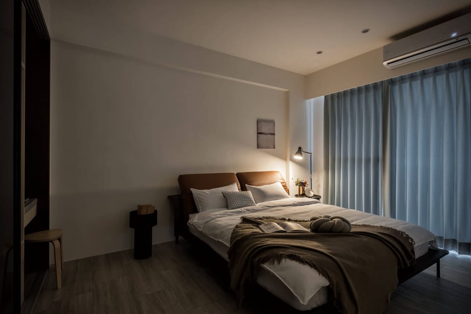 Apartment | Blackout drapes, free WiFi, bed sheets