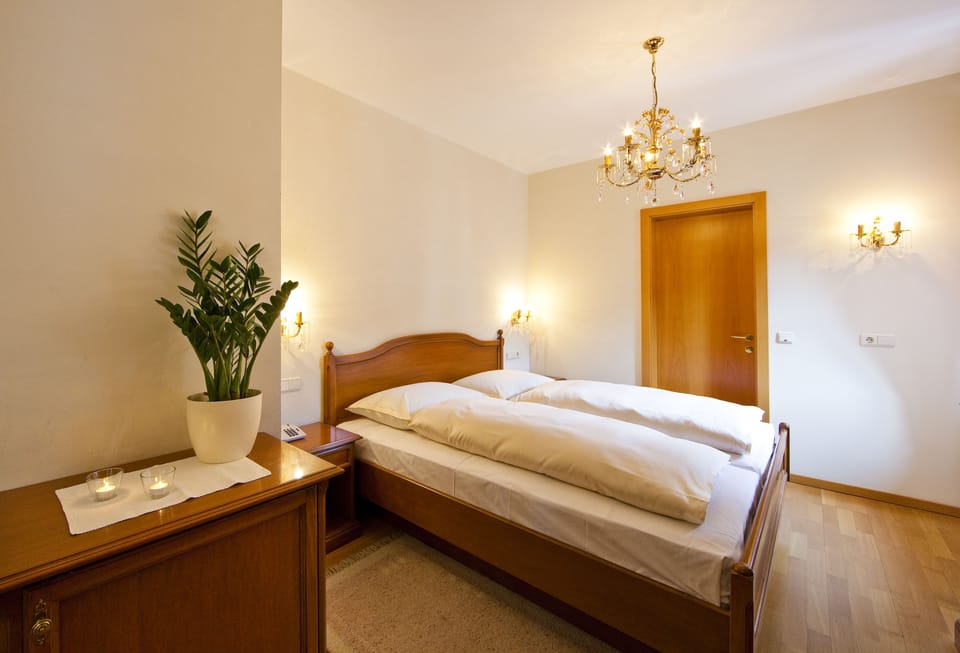 Down comforters, Select Comfort beds, minibar, in-room safe
