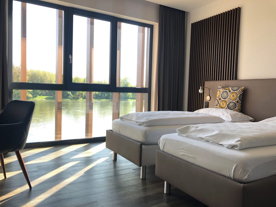 Superior Double Room | In-room safe, desk, laptop workspace, blackout drapes