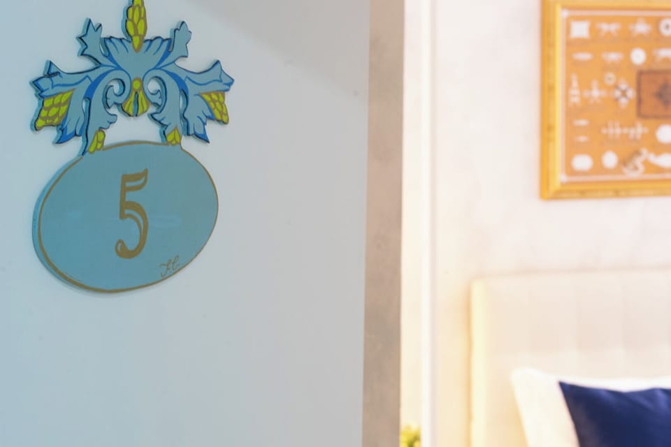 Standard Room | In-room safe, desk, soundproofing, iron/ironing board