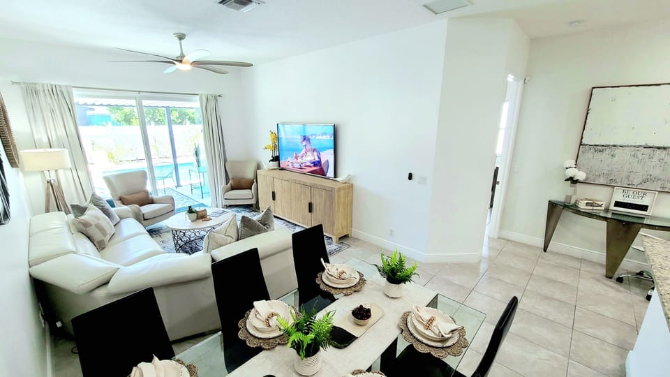 Welcome to Hibiscus Villa