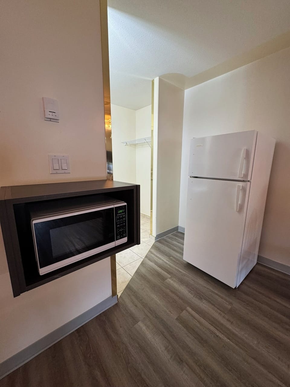 Studio, 1 Queen Bed, Fireplace | Room amenity