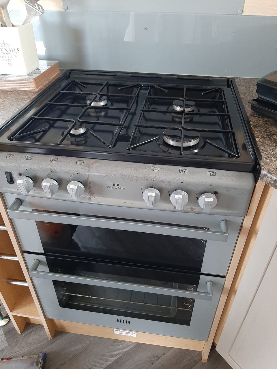 Chalet | Private kitchen | Fridge, microwave, oven, stovetop