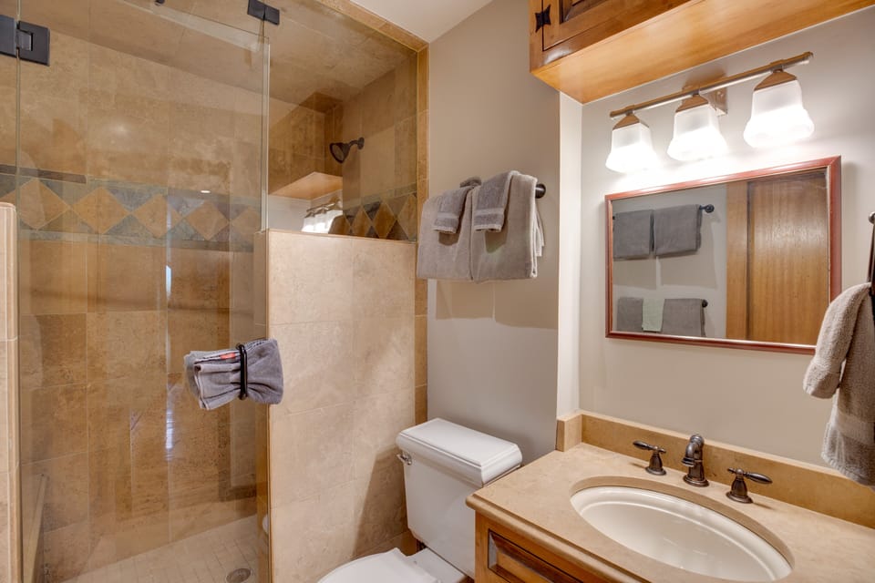Bathroom | Towels Provided
