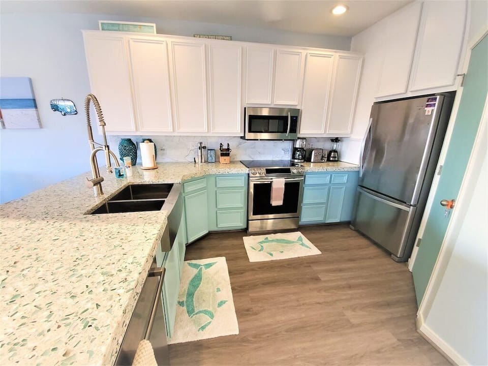Fully Stocked Kitchen