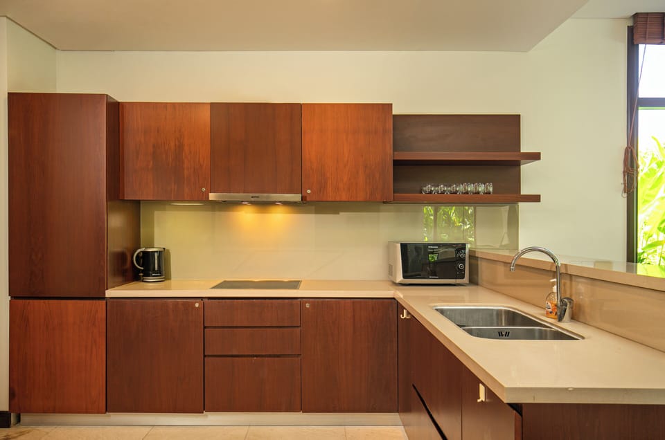 Luxury Villa, 3 Bedrooms | Private kitchen | Coffee/tea maker, stovetop, dishwasher, electric kettle