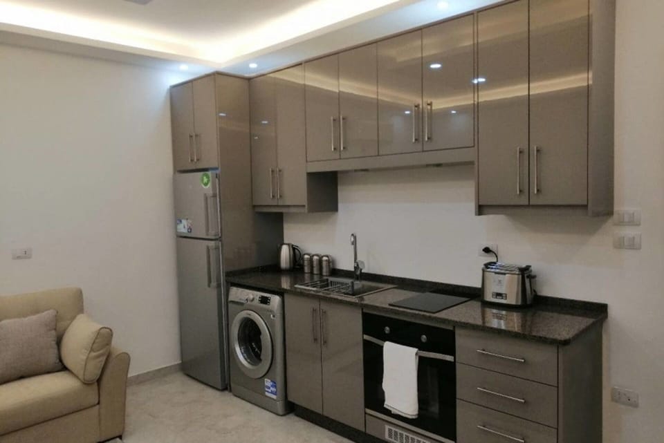 Apartment | Private kitchen | Fridge, microwave, oven, stovetop