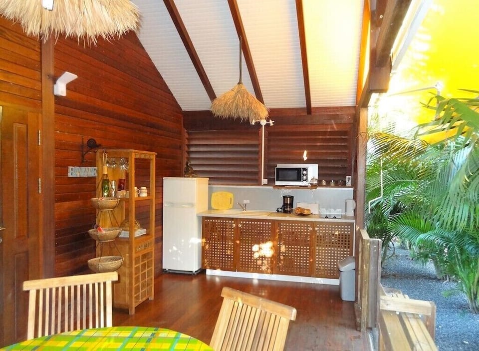 Family Bungalow | Private kitchen | Full-size fridge, microwave, electric kettle, toaster