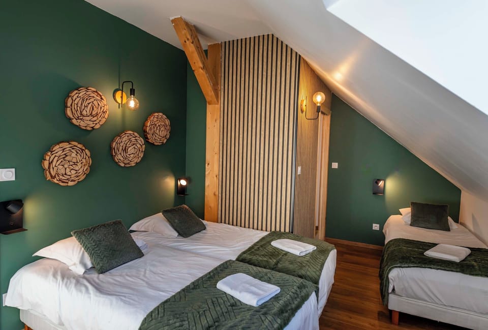 Comfort Double or Twin Room | Premium bedding, individually decorated, individually furnished, desk