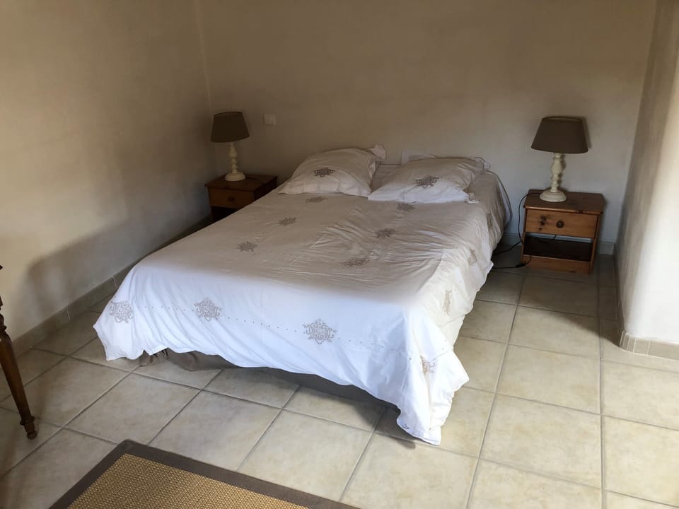 Loft, 2 Bedrooms | 2 bedrooms, free cribs/infant beds, rollaway beds, free WiFi