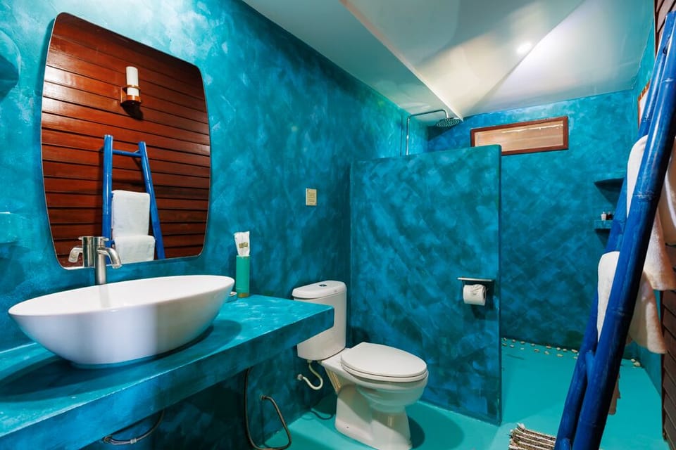 Shower, towels