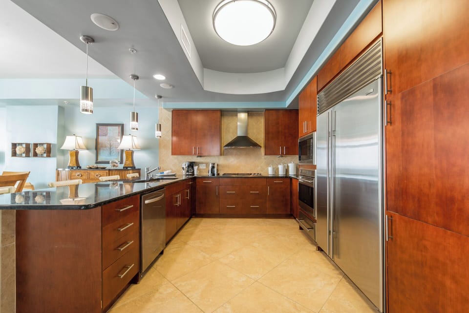 Turquoise Place D1002 Kitchen