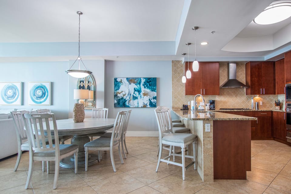 Turquoise Place D1604 Dining Room