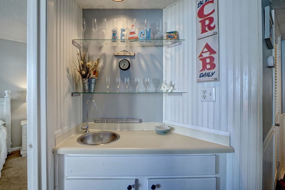 Wet Bar